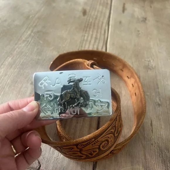 Verkamp’s  western Floral Embossed Tan Leather Belt with Silver Buckle - Picture 5 of 15